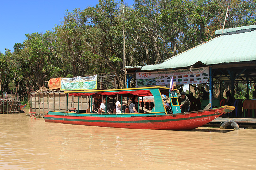 Exploring Tonle Sap Lake by boat