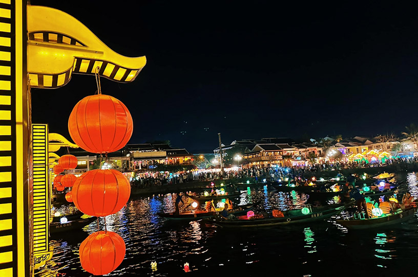 Boat Rides on the Hoai River