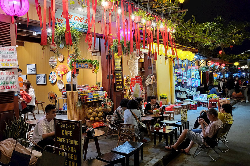 Cong Nu Ngoc Hoa Night Market