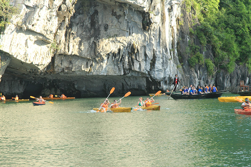 Kayaking in Halong Bay